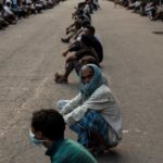 En prolongeant son coma artificiel, l’Inde joue gros