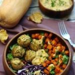 Buddha bowl aux falafels, butternut rôtie, chou rouge et houmous - Amandine Cooking