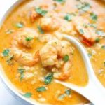 Soupe thailandaise aux crevettes et lait de coco