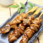 Brochettes de poulet au miel au barbecue sans fumée
