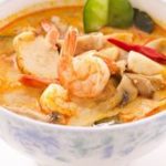 Recette : soupe thaï de crevettes et lait de coco au curry rouge ! – L'île aux épices