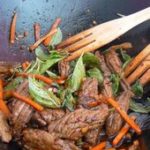 Wok de boeuf au basilic thaï | Audrey Cuisine