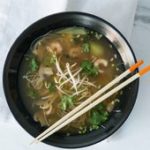 Soupe asiatique à la coriandre | Ricardo
