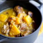 Sauté de porc au curry et ananas : une recette savoureuse