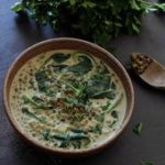 Soupe de lentilles aux épinards et lait de coco