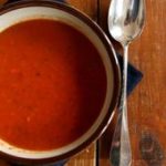 Soupe de tomates d’Ottolenghi : l'été au coeur de l'hiver - Beau à la louche