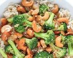 La recette de sauté de brocoli aux noix de cajou (Végane et facile à faire!)