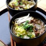 Udon au porc haché, bok choy, champignons noirs et pousses de soja - bouillon au miso - KiyaKuisine