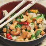 Poulet aux noix de cajou - Recette Thaïe - Assiettes Gourmandes