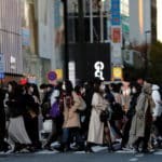 À Tokyo, les fêtes de fin d’année perturbées par des chiffres record de cas de Covid-19