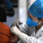(COVID-19) Le prsident du Parlement hongrois reoit une injection du vaccin Sinopharm — Chine Informa...
