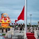 Crmonie de lever du drapeau national pour clbrer la fte nationale Pkin — Chine Informations