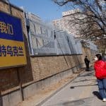 la Chine se voit explicitement comme médiateur possible