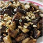 Salade d'aubergines rôties & fondantes à la menthe & pignons de pin - Mes brouillons de cuisine !