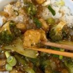 Tofu au sésame et au brocoli (vegan)
