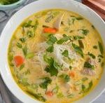 Recette : Soupe au poulet et nouilles thaï.