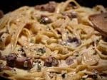 Pâte crémeuse à l’ail et aux champignons