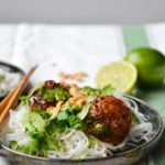 Simple comme une salade de boulettes vietnamiennes ⋆ La cuisine c'est simple