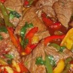 Emincé de boeuf aux trois poivrons - Cuisine et Métissage