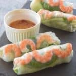 Rouleaux de printemps aux crevettes maison, faciles avec crudités (healthy)