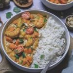 Curry de crevettes, patate douce et lait de coco