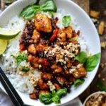 Tofu Teriyaki Végétalien avec Poivrons Grillés et Riz