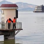 Le niveau d'eau du deuxime plus grand lac d'eau douce de Chine passe en dessous du niveau d'alerte —...