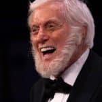 Dick Van Dyke, “trésor national”, fête ses 100 ans